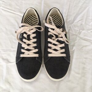 Taos Dark Gray Canvas Sneakers Size 10